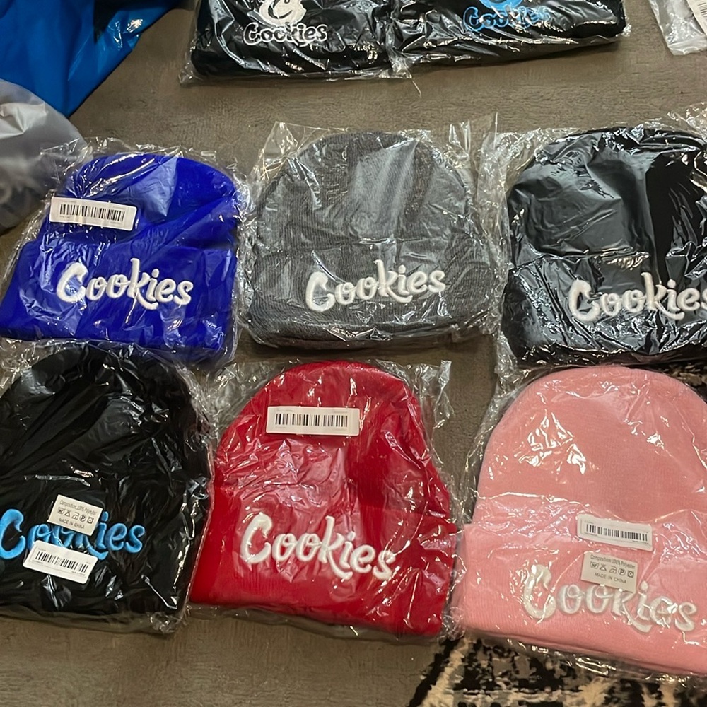 Brand new cookies beanies